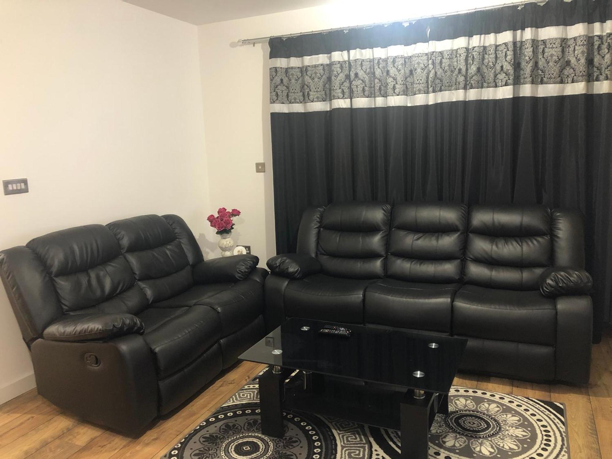 Luxury Kingsize Bedroom With Private Bathroom Northolt  Ngoại thất bức ảnh